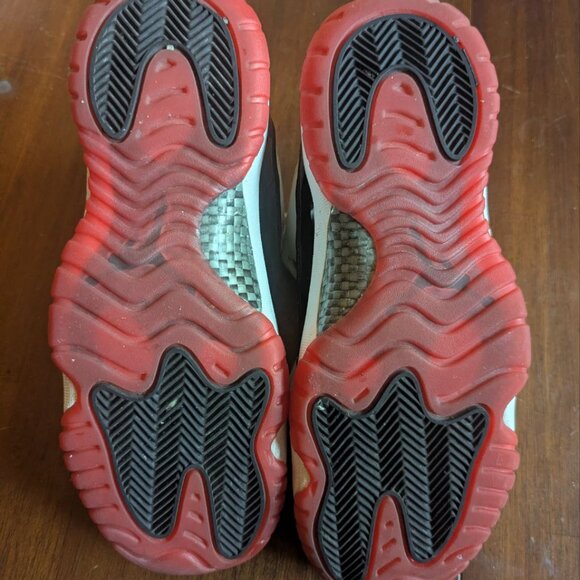 Nike Air Jordan Size US 7Y, UK 6, EU 39 Retro Low Concord-Bred AV2187-160, Laces - Picture 11 of 11